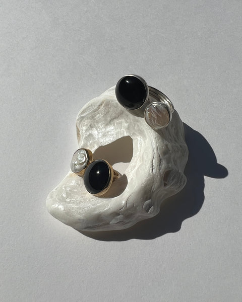 Juxtapose Ring in Onyx and Freshwater Pearl